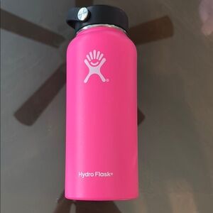 Hydro Flask Pink Water Bottle NEW